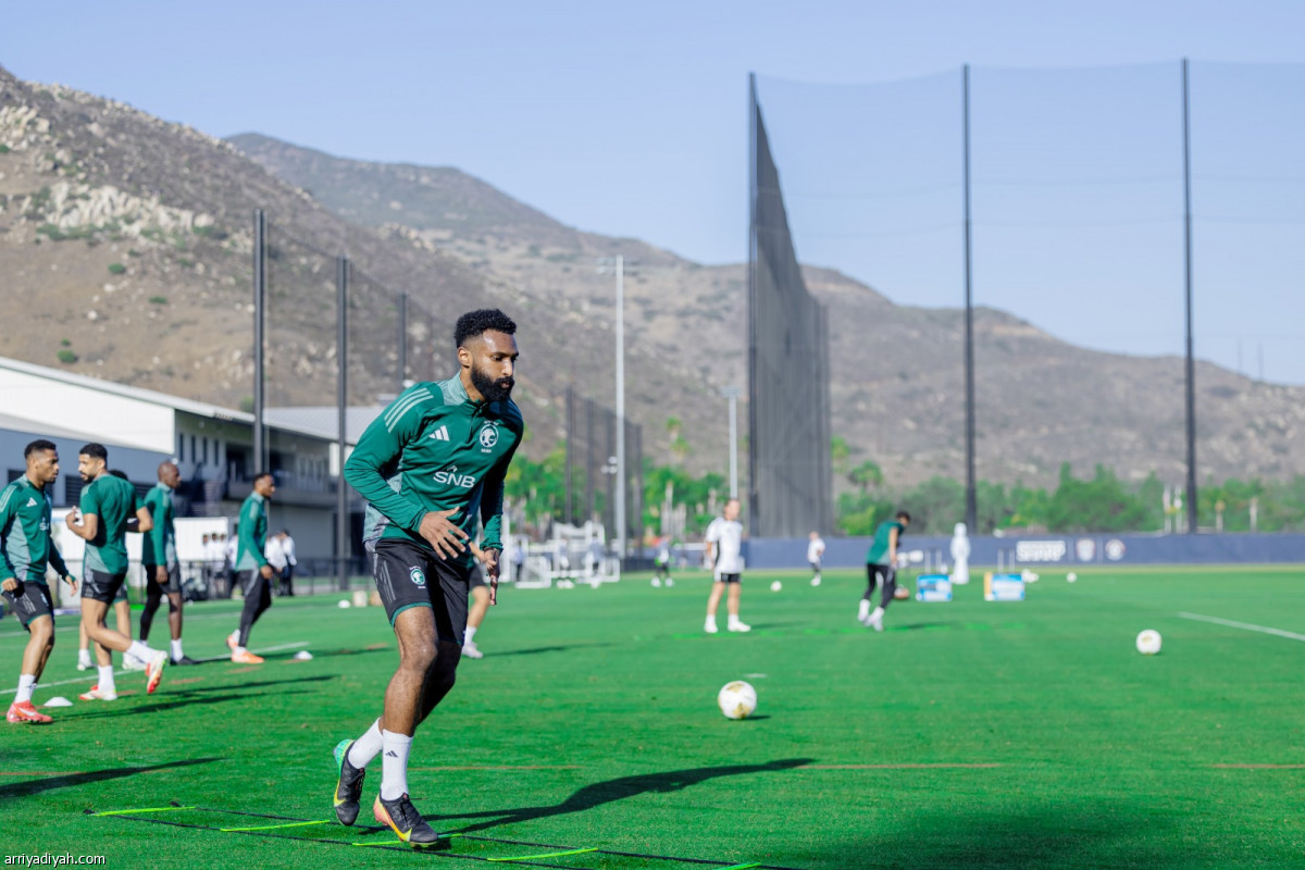 الأخضر يتأهب