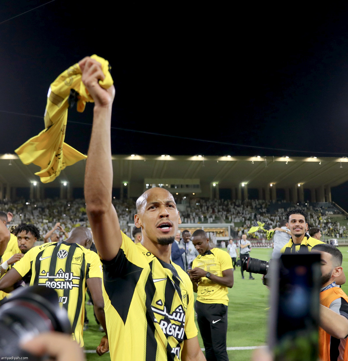 «النمور» تحتفل