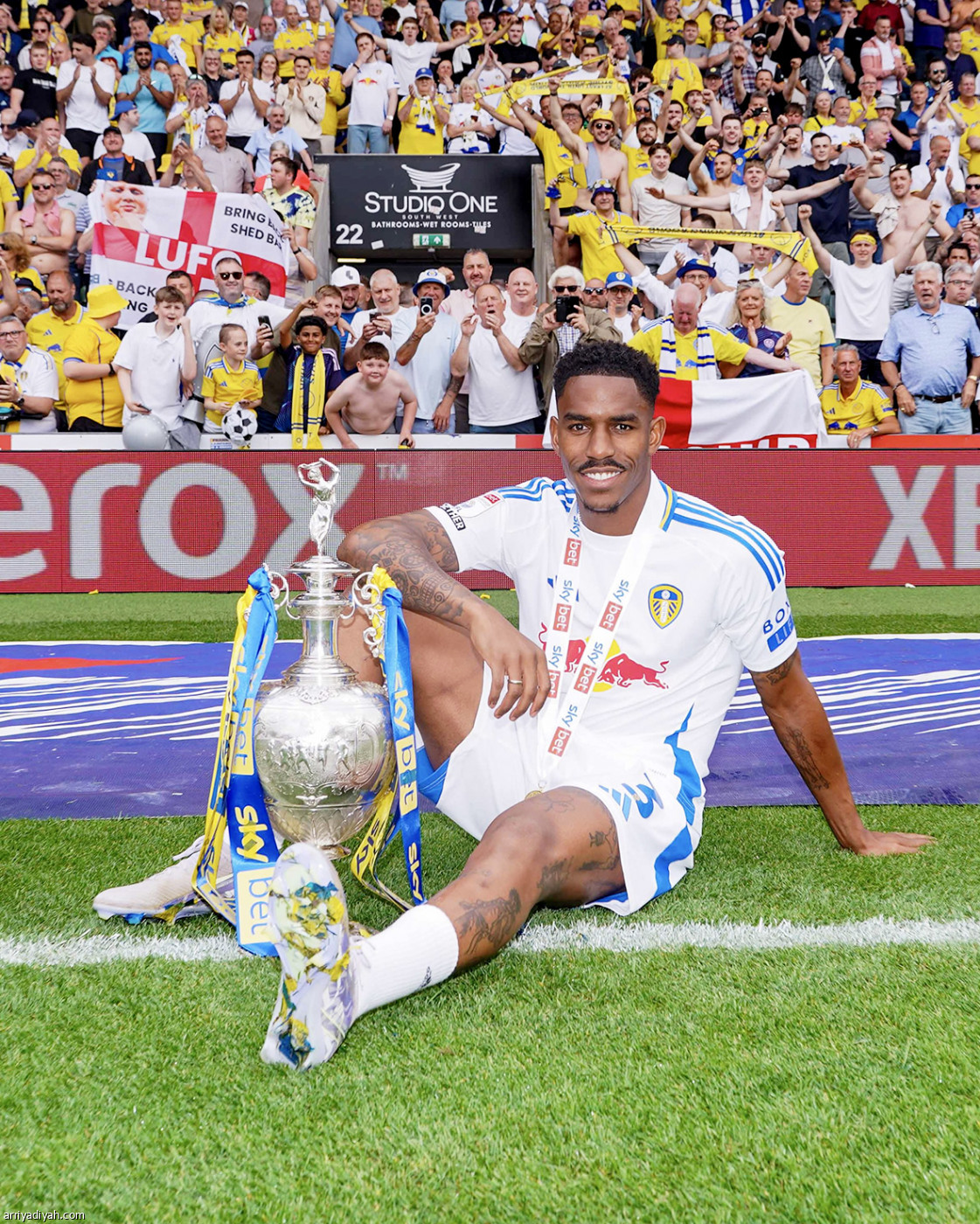 ليدز يعود بطلا