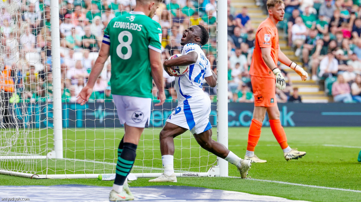 ليدز يعود بطلا