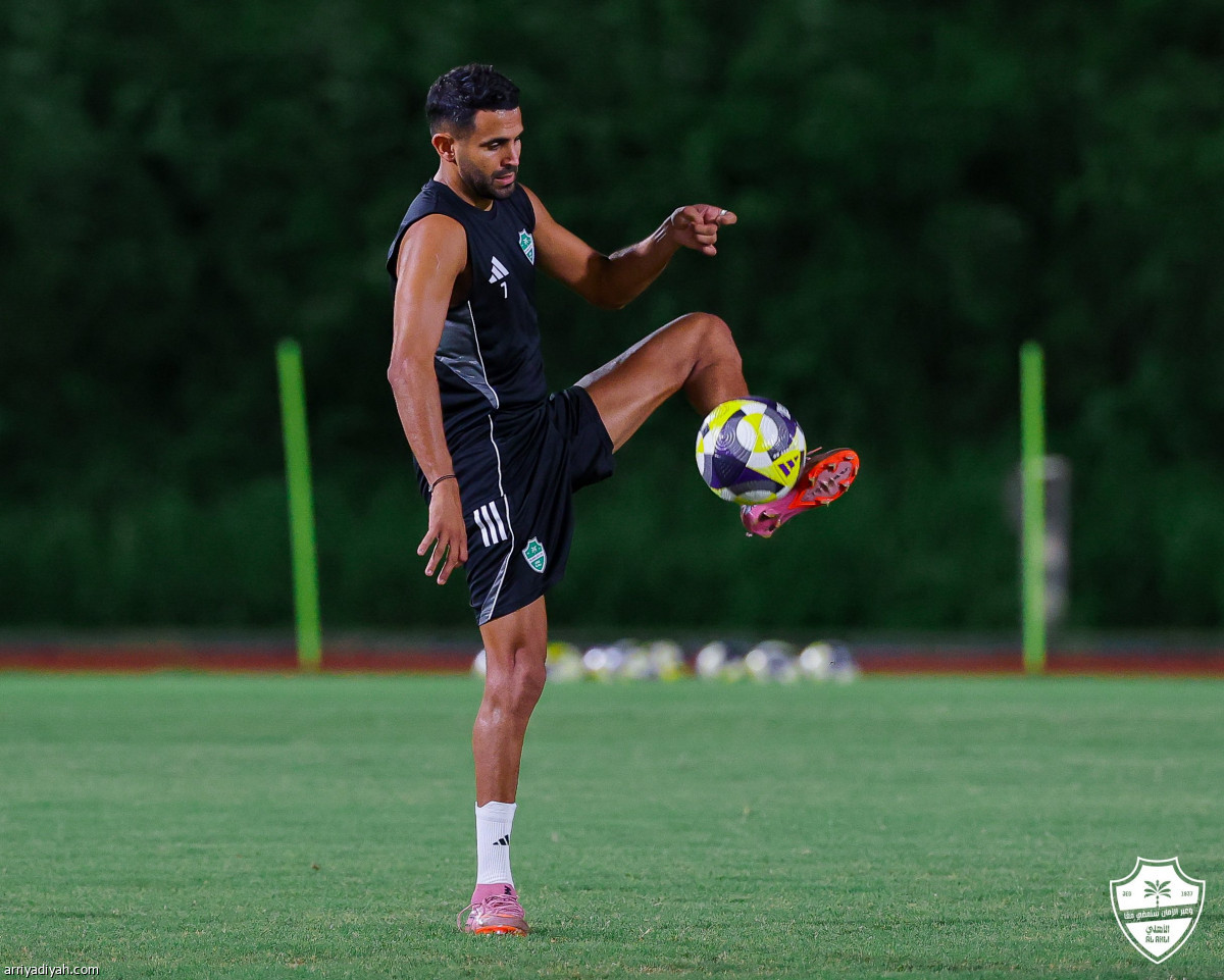 الأهلي متأهب