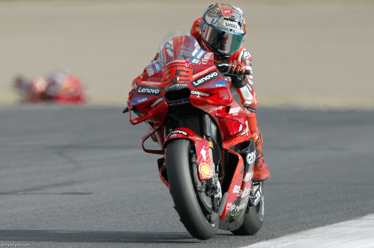 ماركيز يقترب