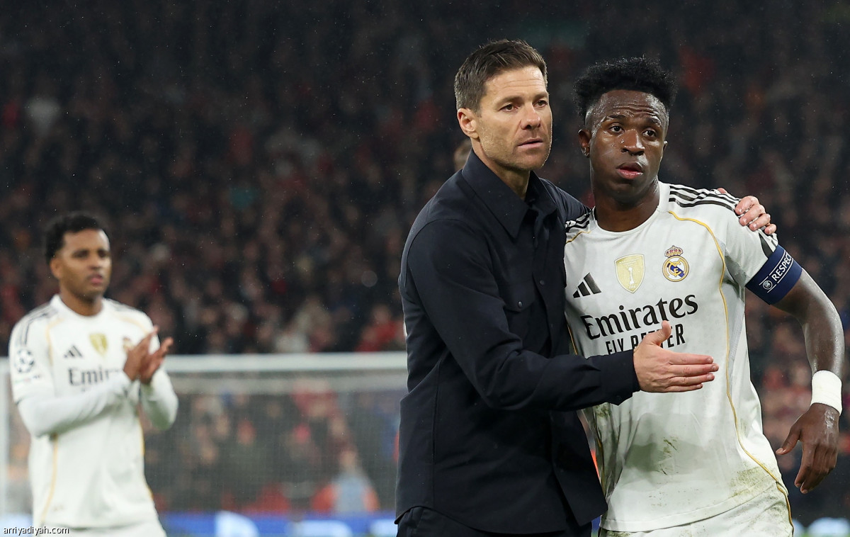 الريال يسقط