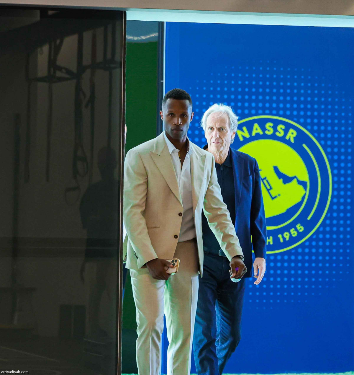 الزيارة الأولى