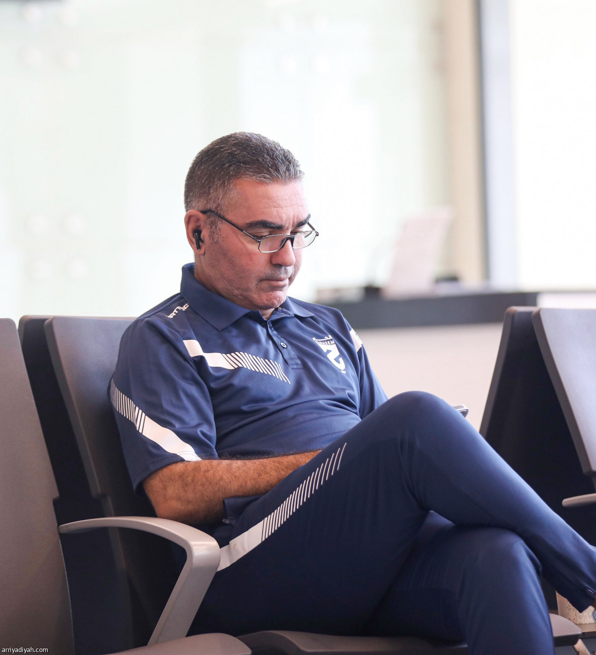 الحزم يغادر