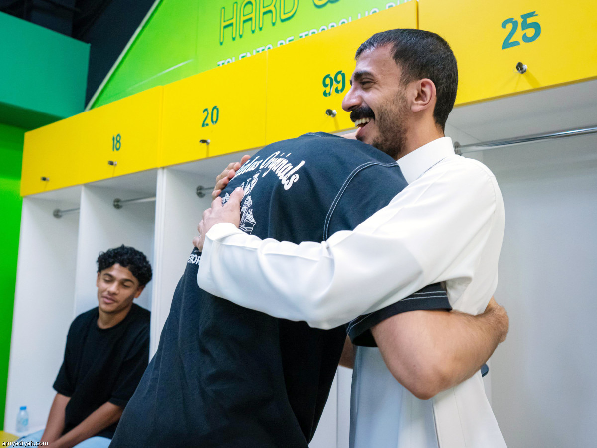 الخليج يبدأ الإعداد