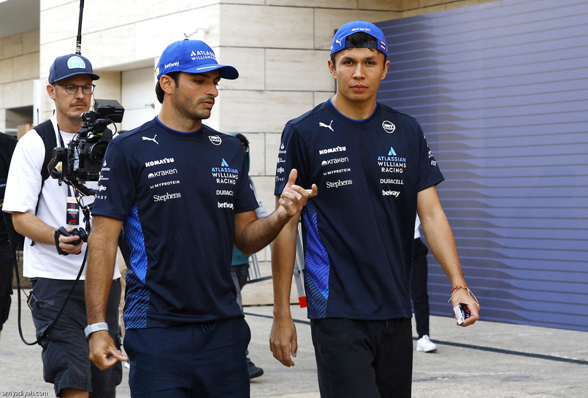 توافد النجوم